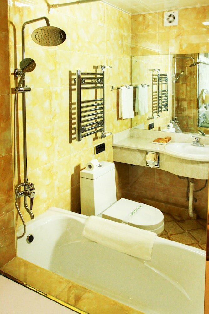 Фото Royal House Hotel 2