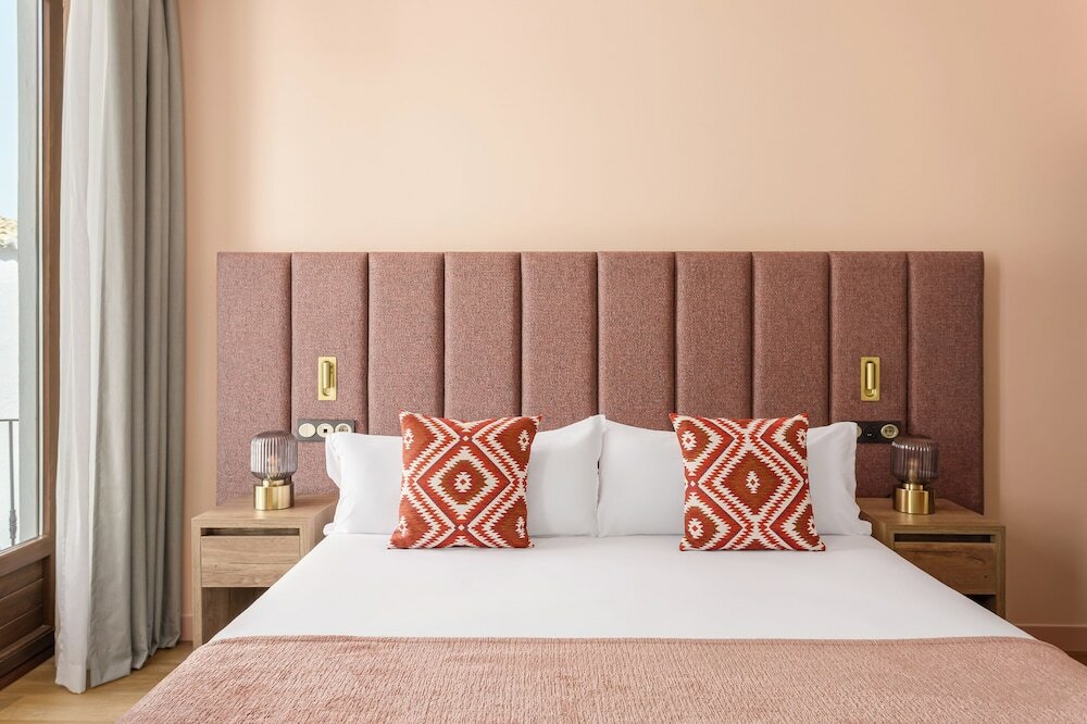 Фото Room Mate Leo Hotel