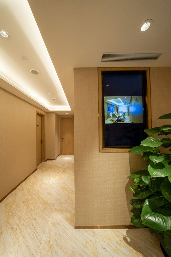 Фото Grand Dragon Hotel