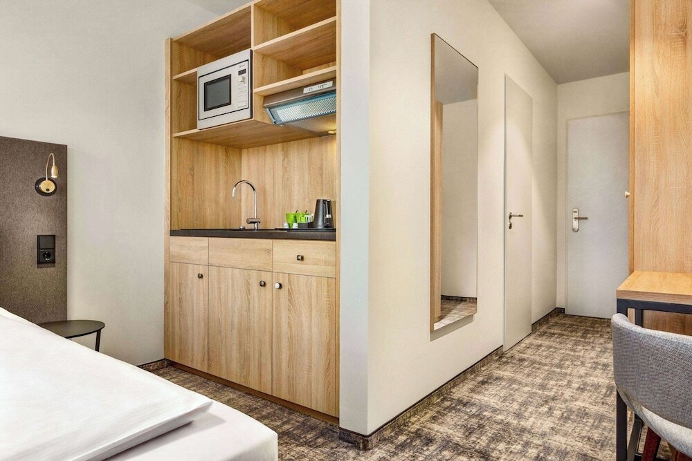 Фото Wyndham Garden Munich Messe