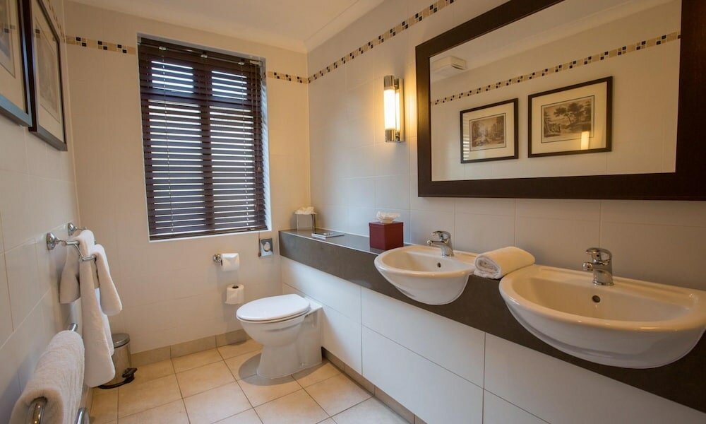 Фото Westmead Hotel