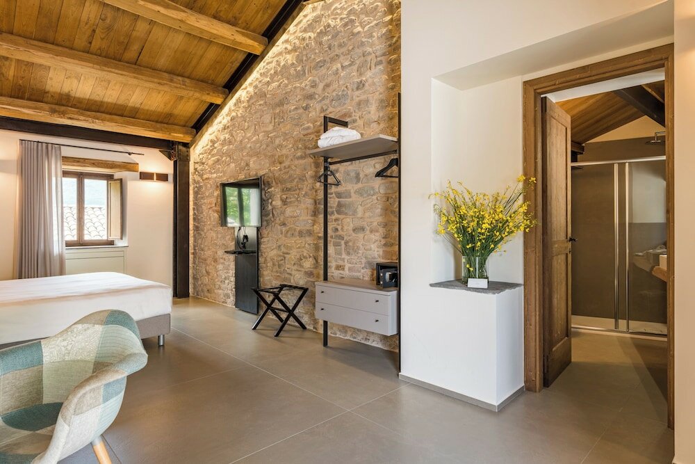 Фото Borgotufi Albergo Diffuso