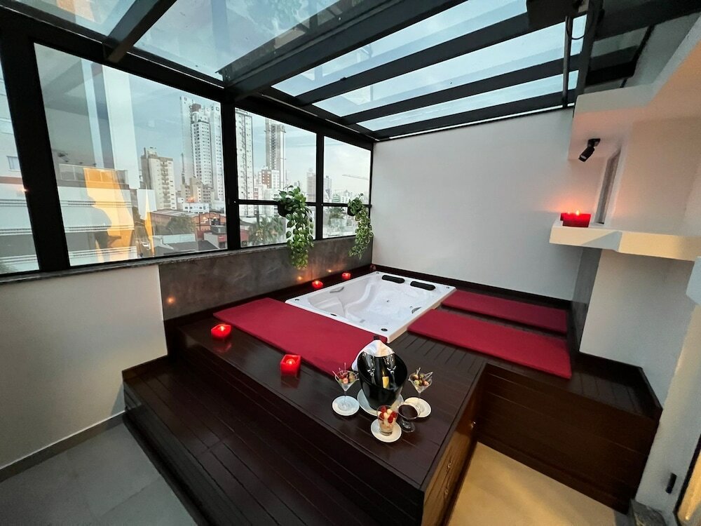 Фото Holiday & Business Hotel - AO lado do Centro de Eventos e Arena Conda