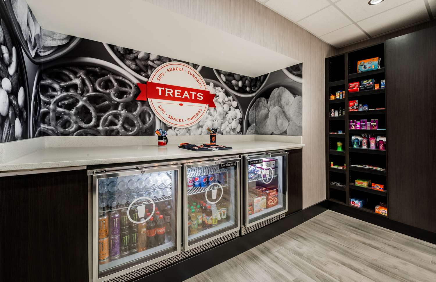 Фото Hampton Inn & Suites Wixom