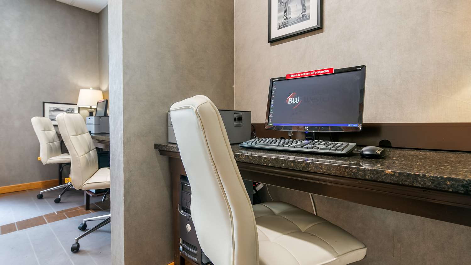 Фото Best Western Plus Silverdale Beach Hotel