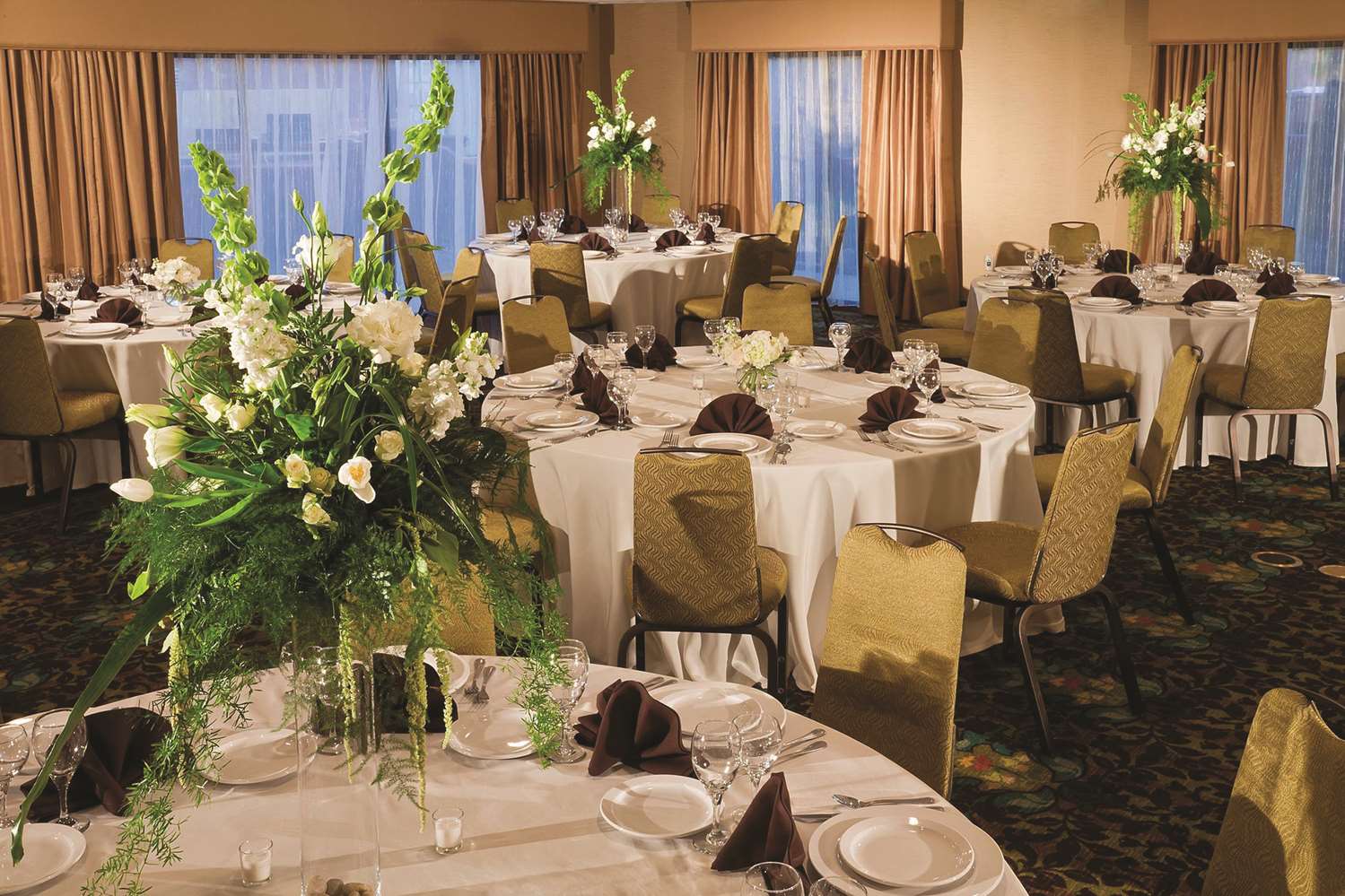 Фото DoubleTree by Hilton Hotel Santa Fe