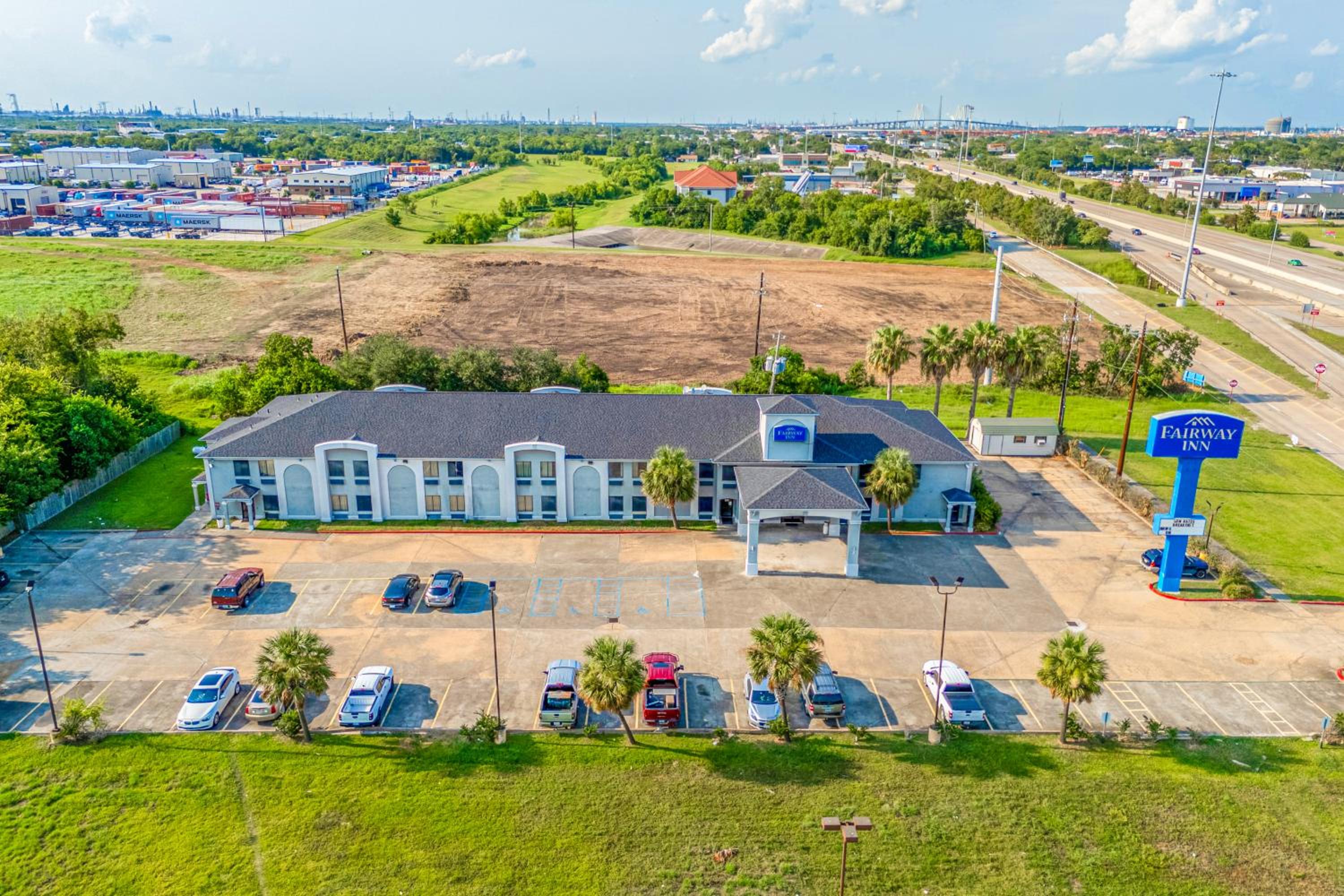 Фото отеля 3