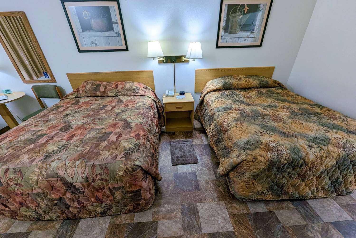 Фото Travelodge Inn & Suites by Wyndham Deadwood