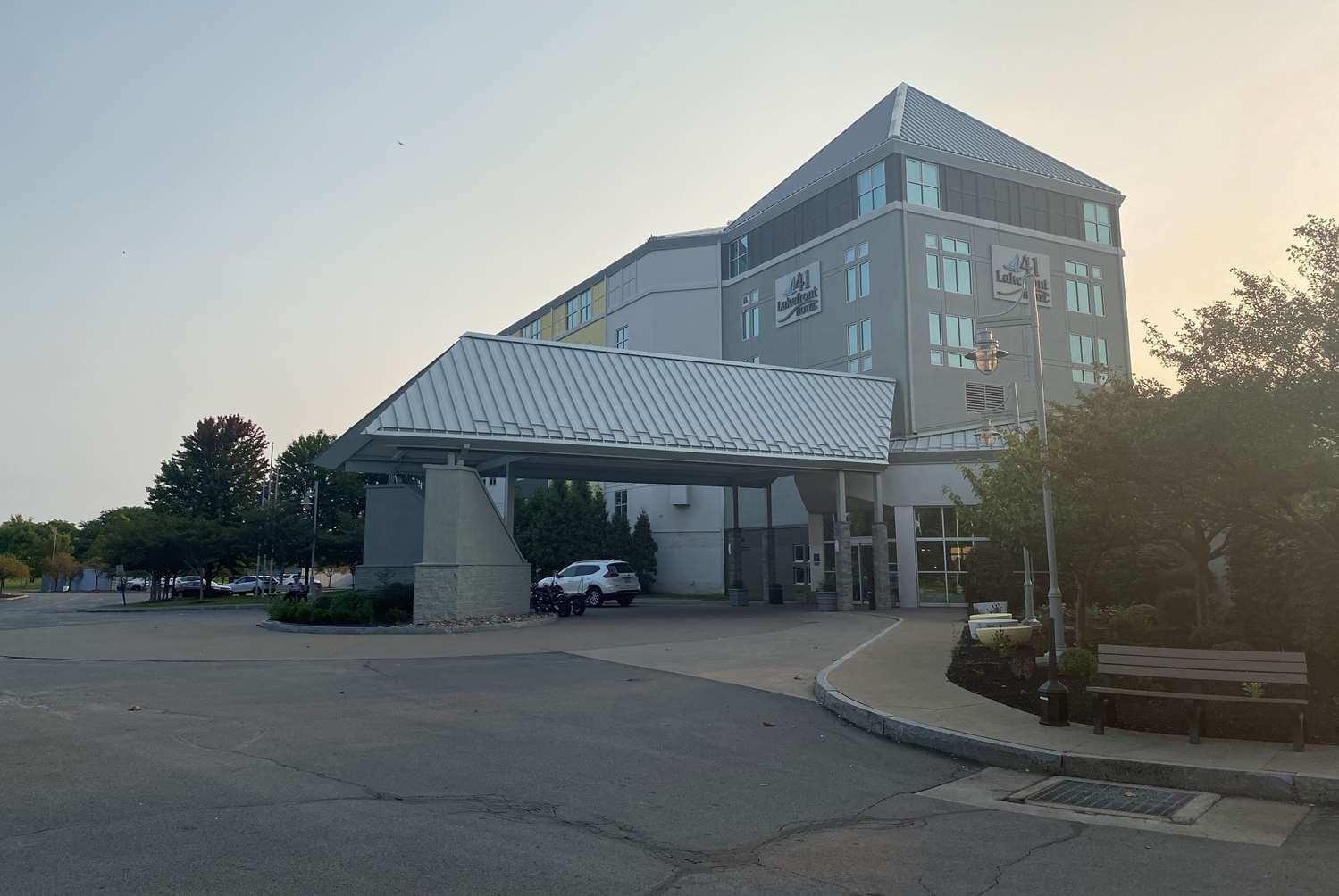 Фото 41 Lakefront Hotel, Trademark Collection by Wyndham