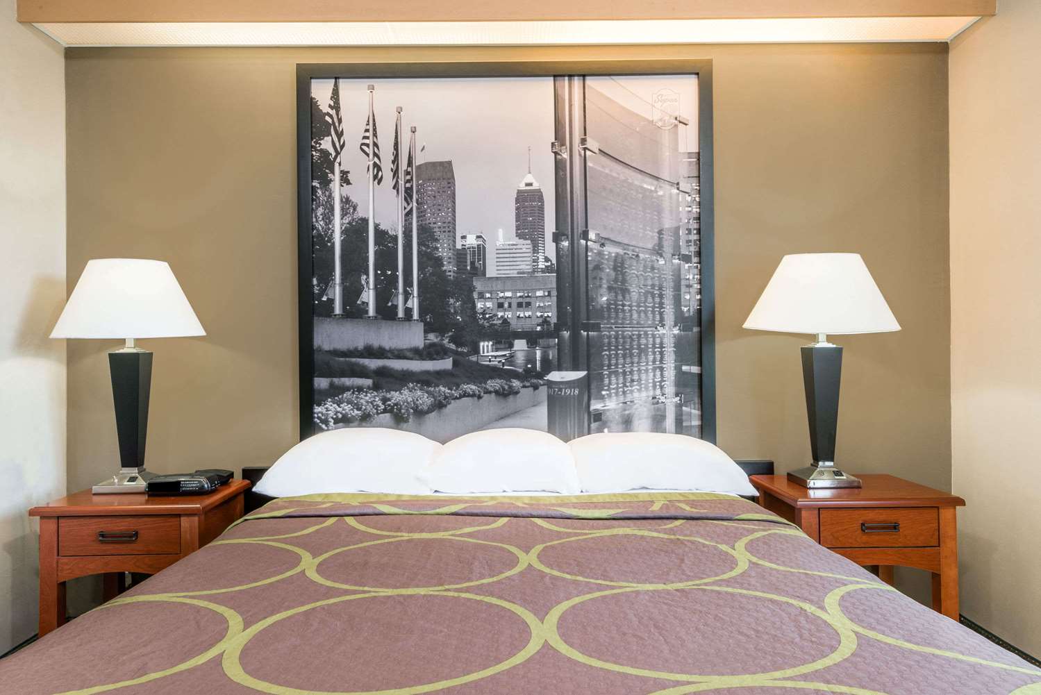 Фото Super 8 by Wyndham Jasper