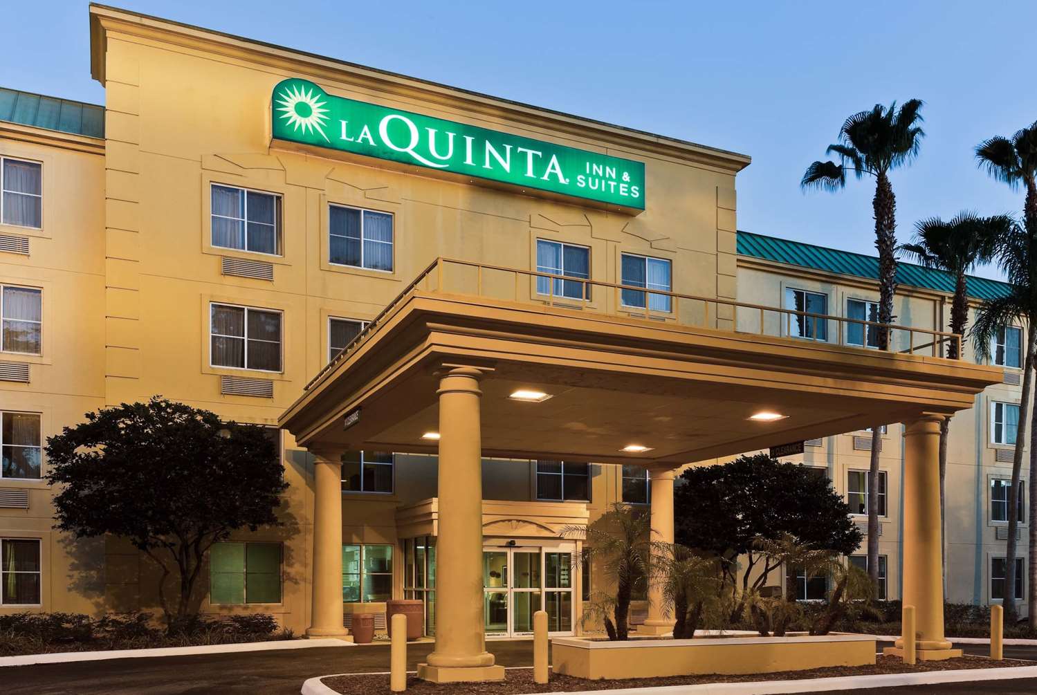 Фото La Quinta Inn & Suites by Wyndham Lakeland East