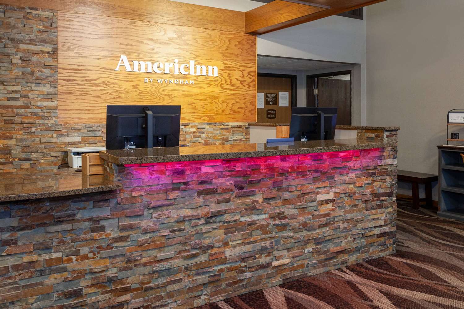 Фото AmericInn by Wyndham New Richmond