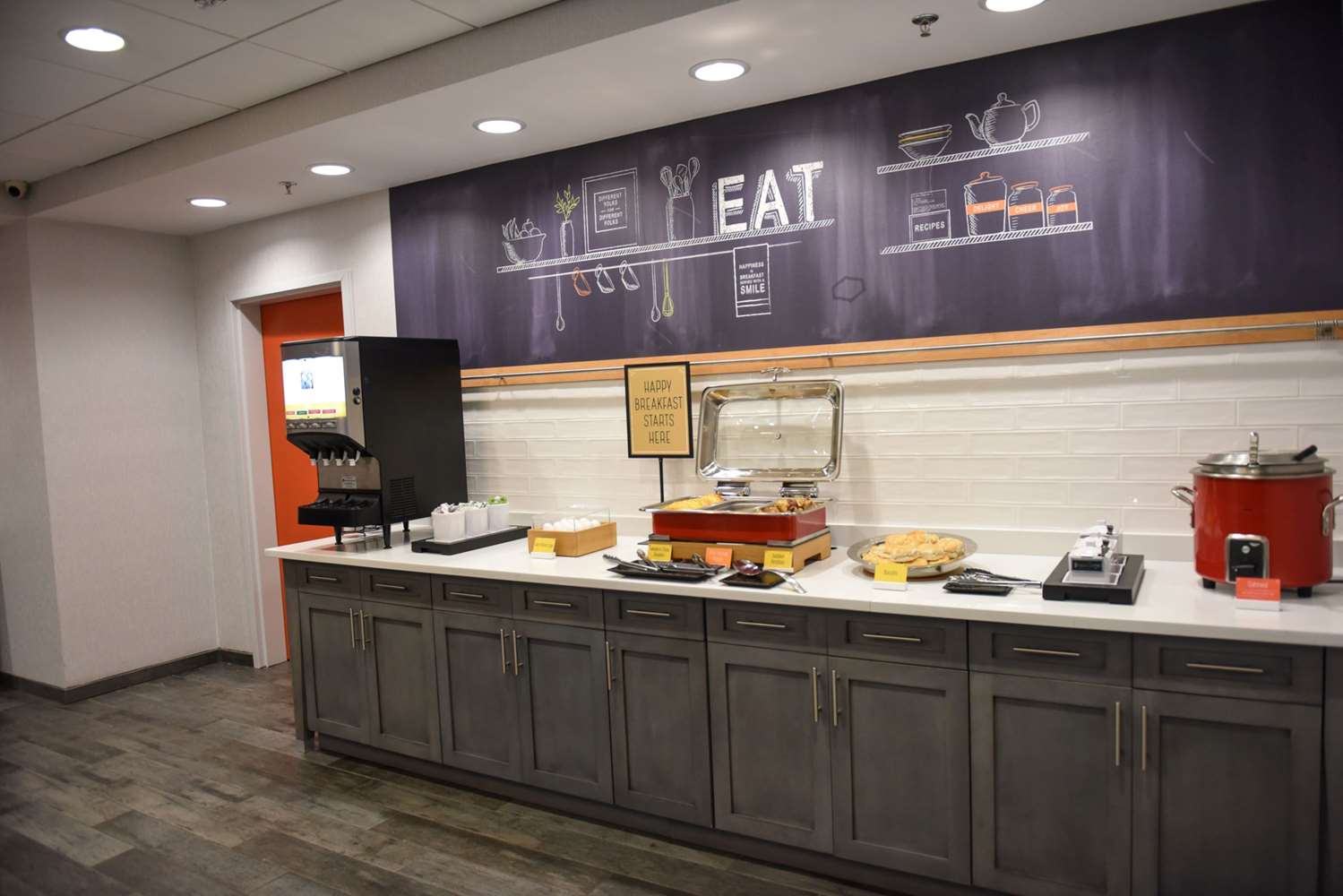 Фото Hampton Inn & Suites Lenoir