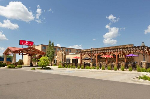 Гостиница Ramada by Wyndham Fargo в Фарго