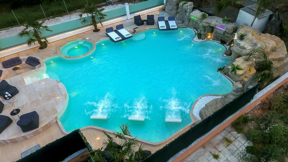 Фото Avaton Luxury Resort