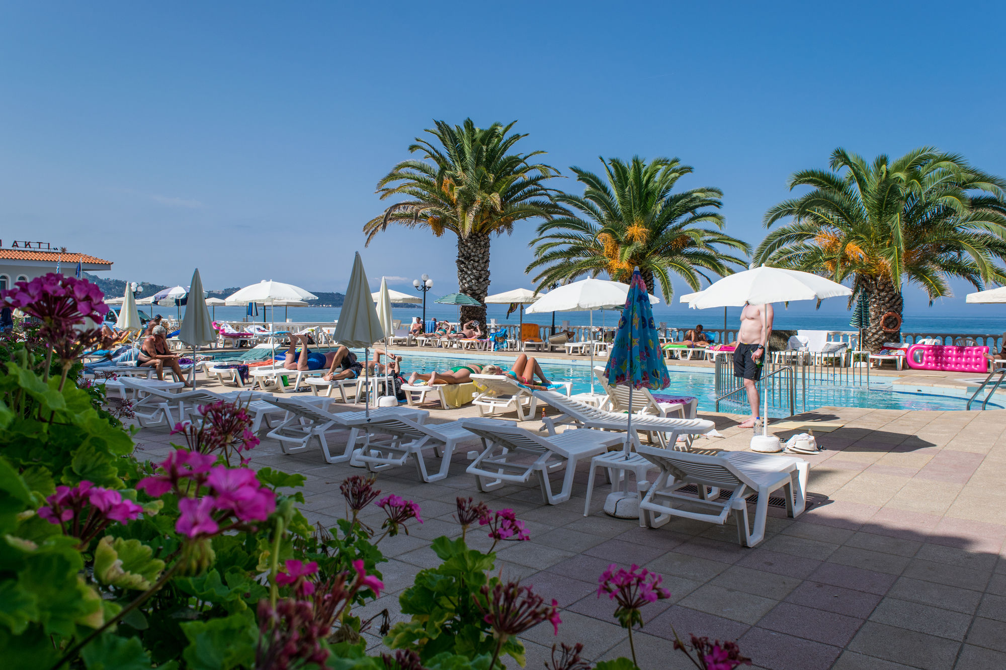 Фото Paradise Beach Hotel