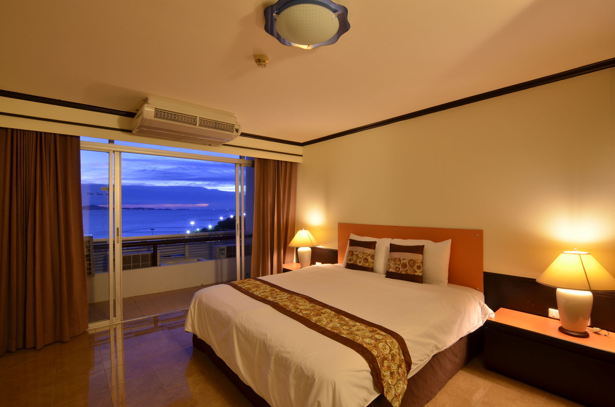 Фото Sigma Resort Jomtien Pattaya