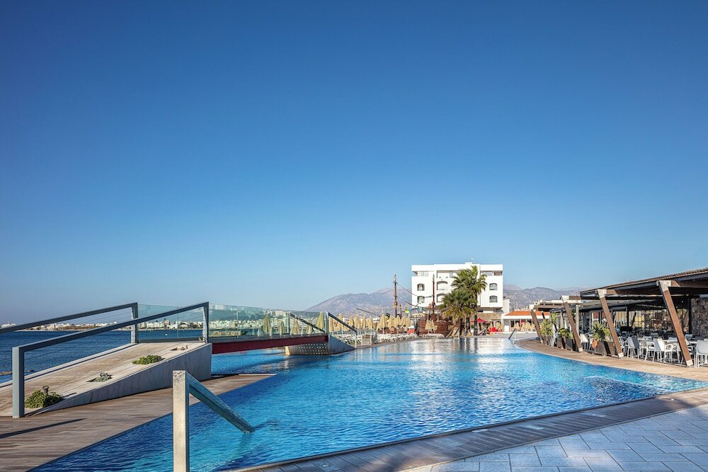 Фото Petra Mare Hotel