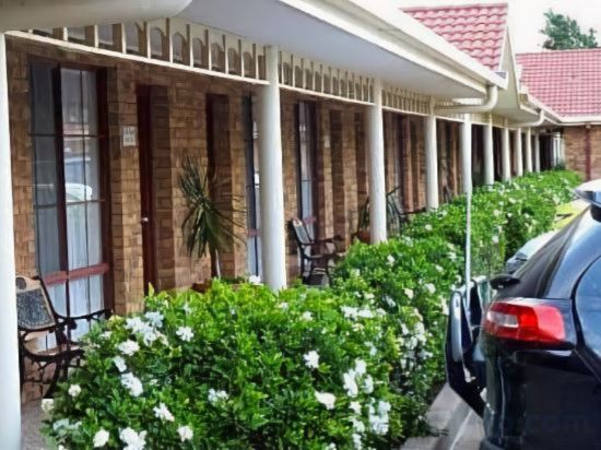 Фото Best Western Ambassador Motor Inn & Apartments