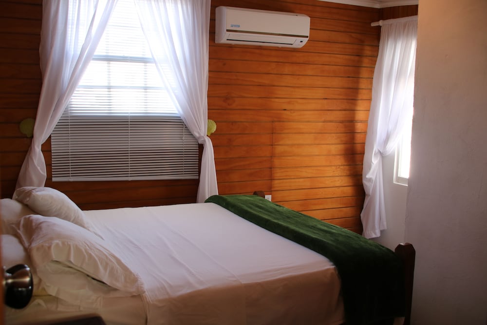 Фото Coral Reef Beach Aruba