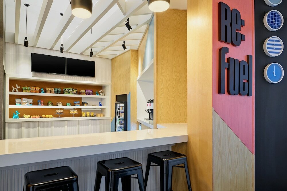 Фото Aloft Portland, Me