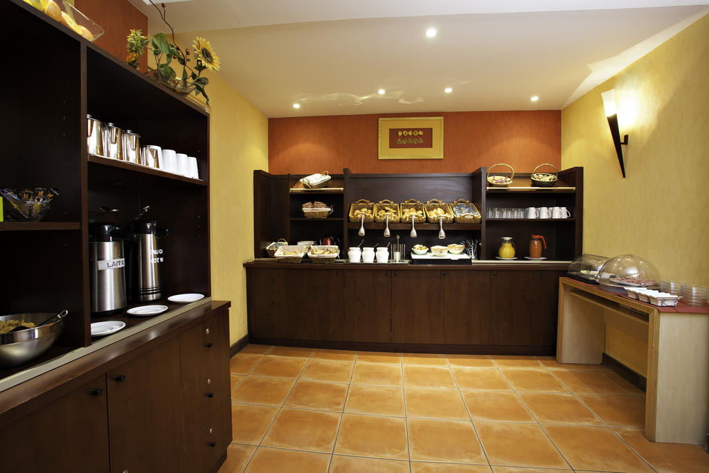 Фото Ibis Styles Paris Eiffel Cambronne