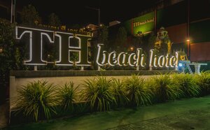 Гостиница Th Beach Hotel