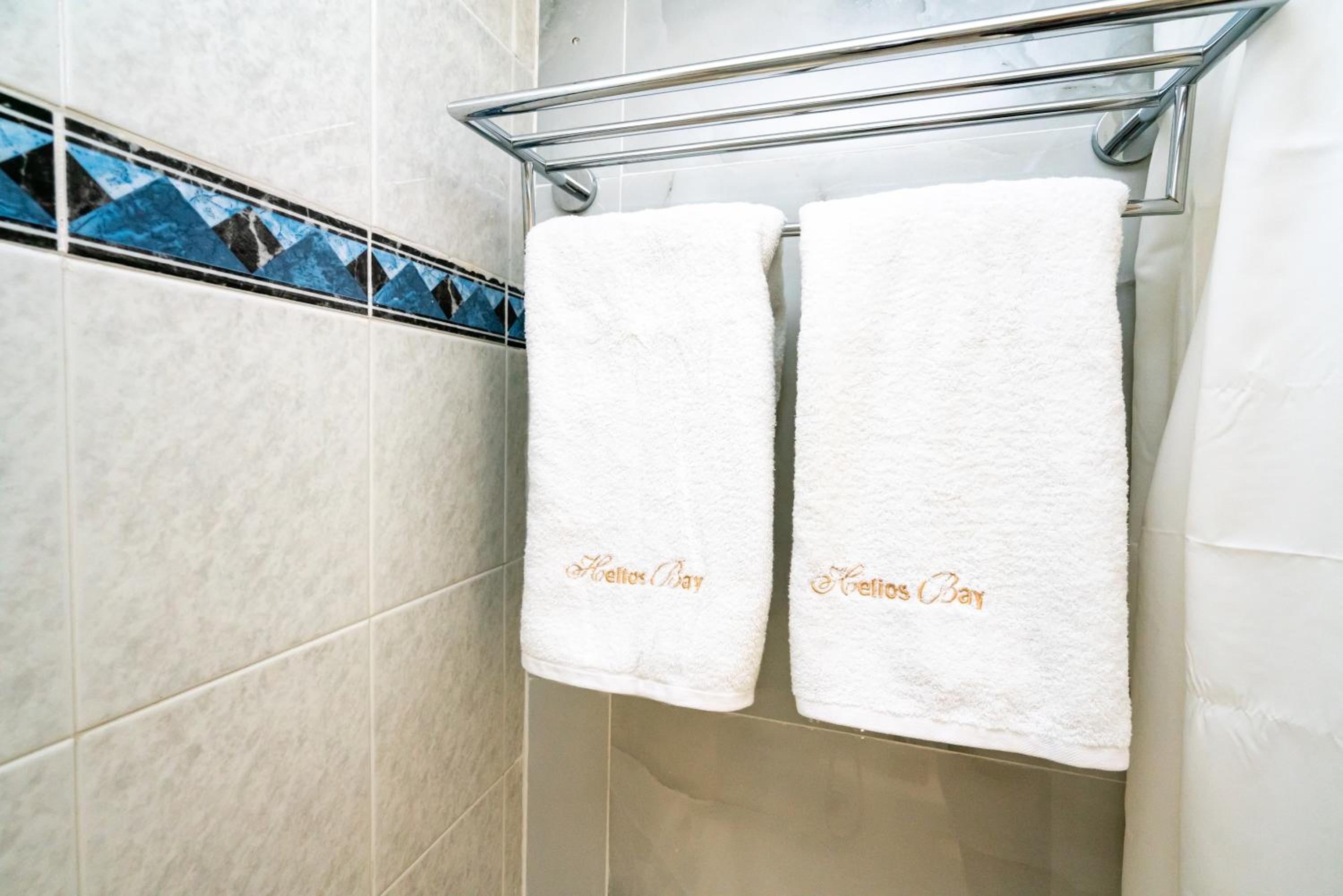 Фото Helios Bay Hotel and Suites