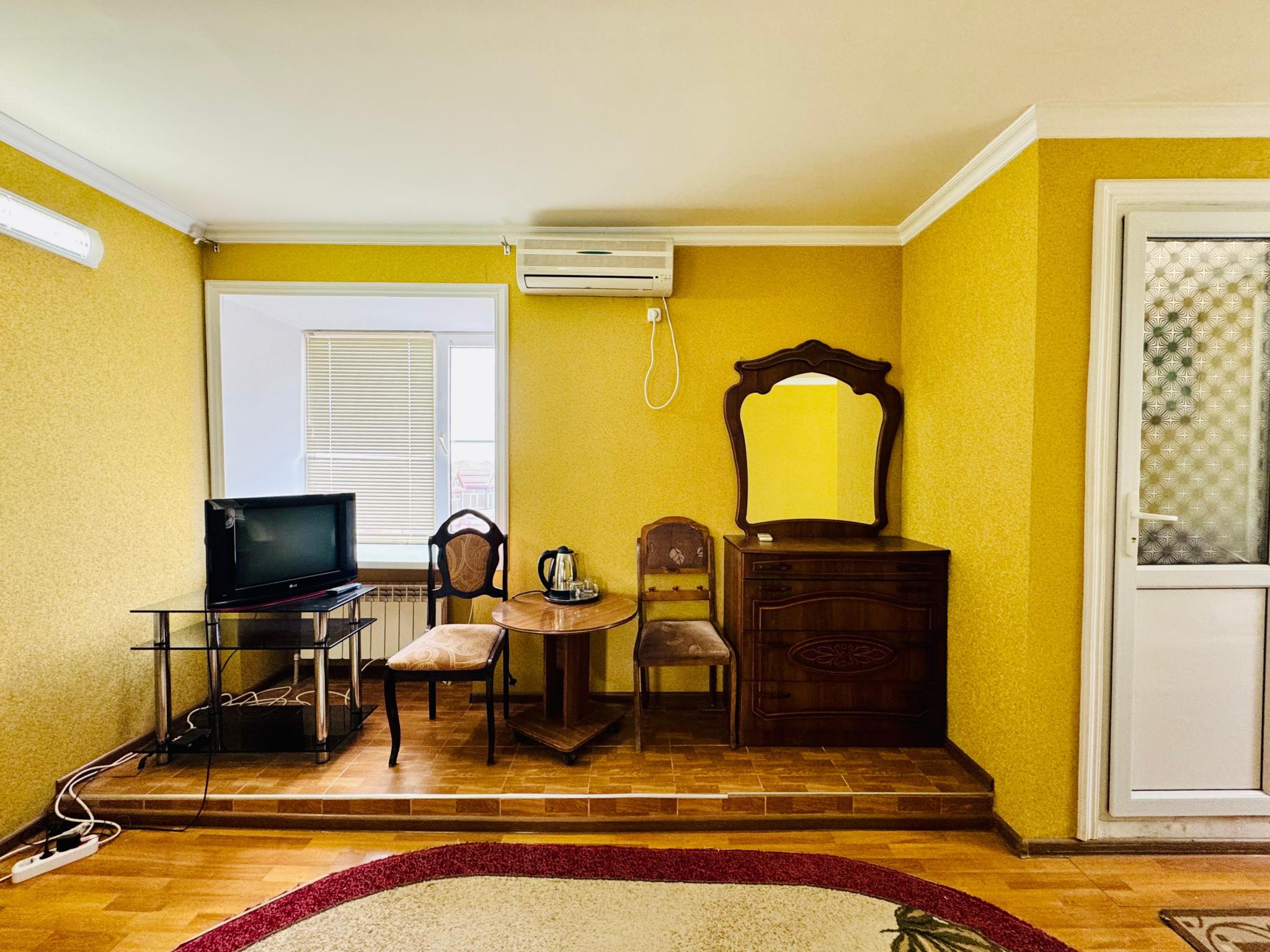 Фото Красный Бак