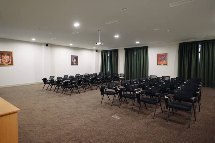 Фото Grand Hotel Gyumri by Apricot Hotels