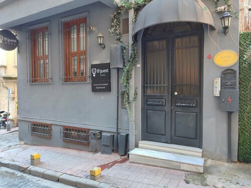 Гостиница Bguest Pera Suites в Бейоглу