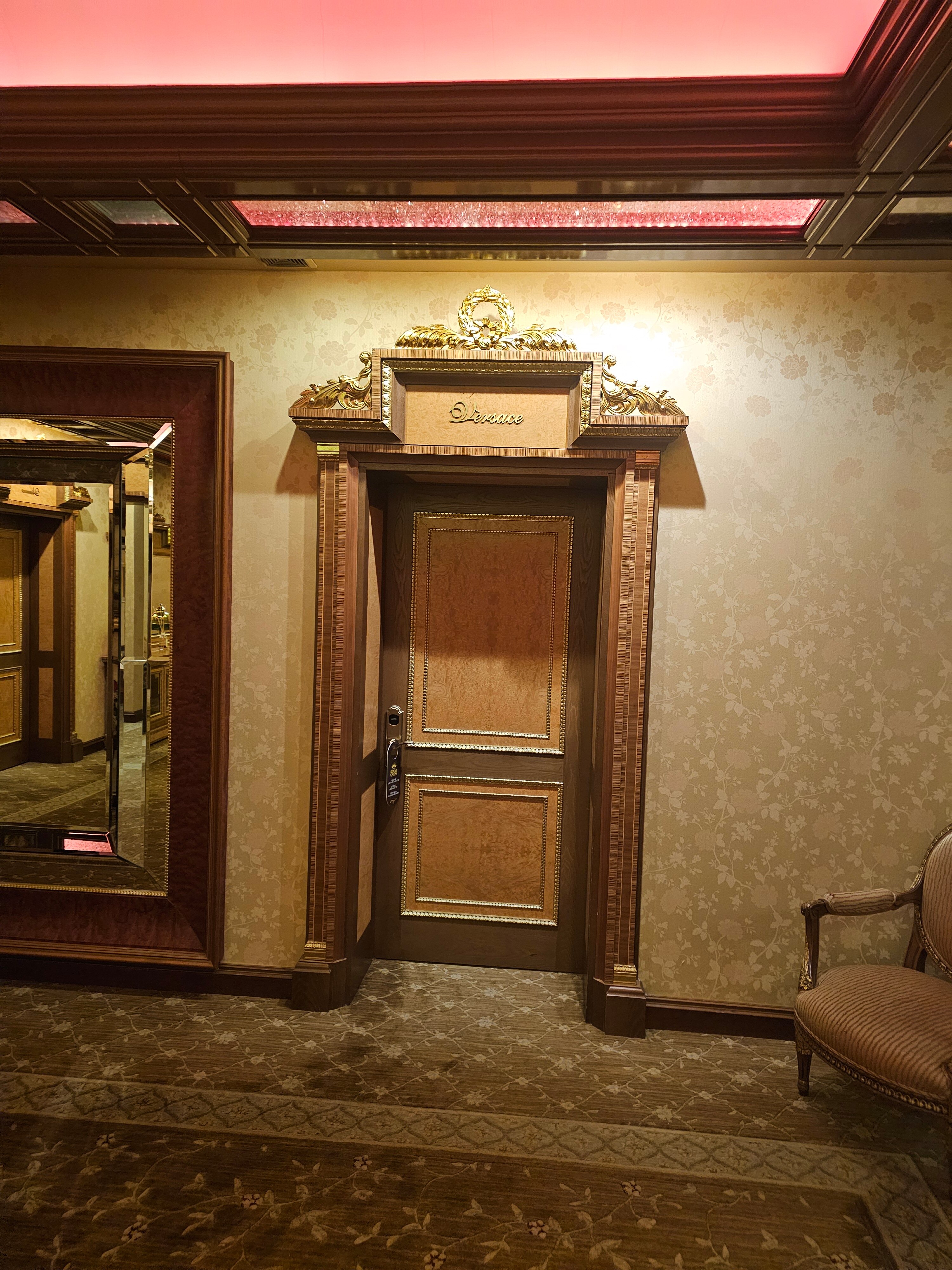 Фото Royal Casino SPA & Hotel Resort