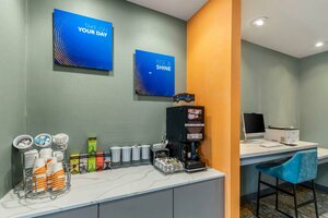 Гостиница Comfort Suites