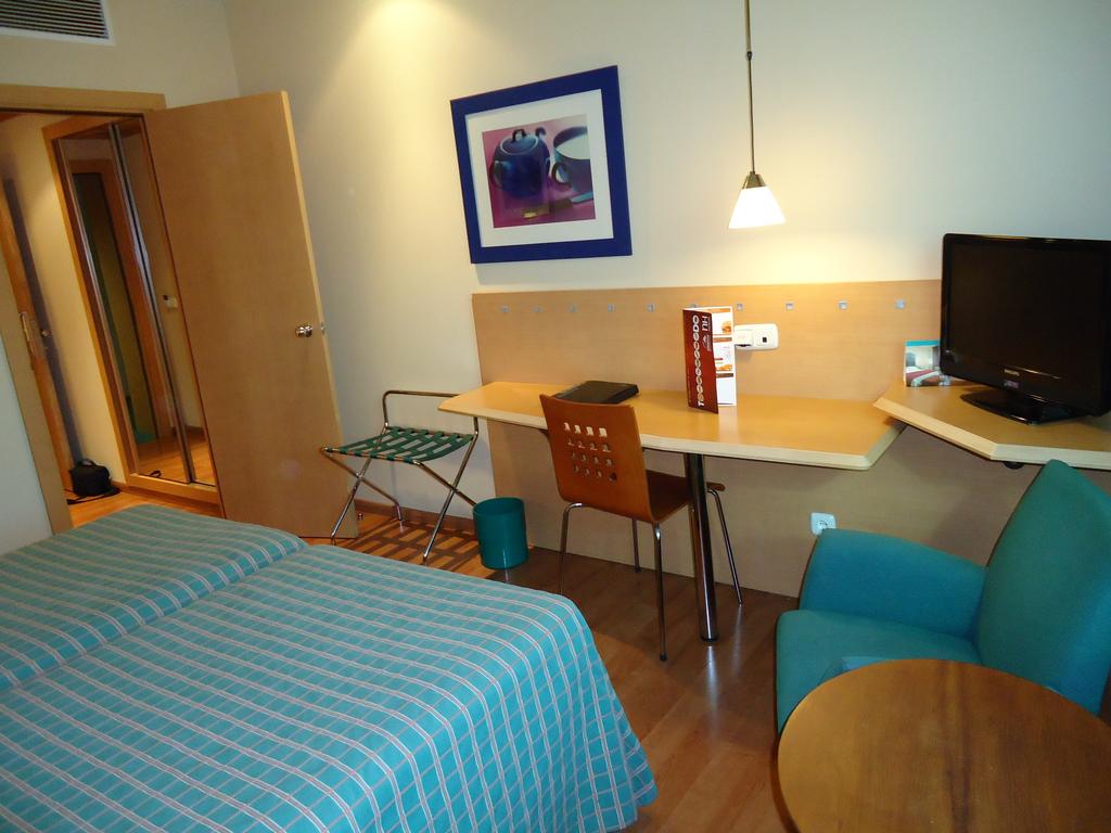 Фото Cityexpress Santander Parayas