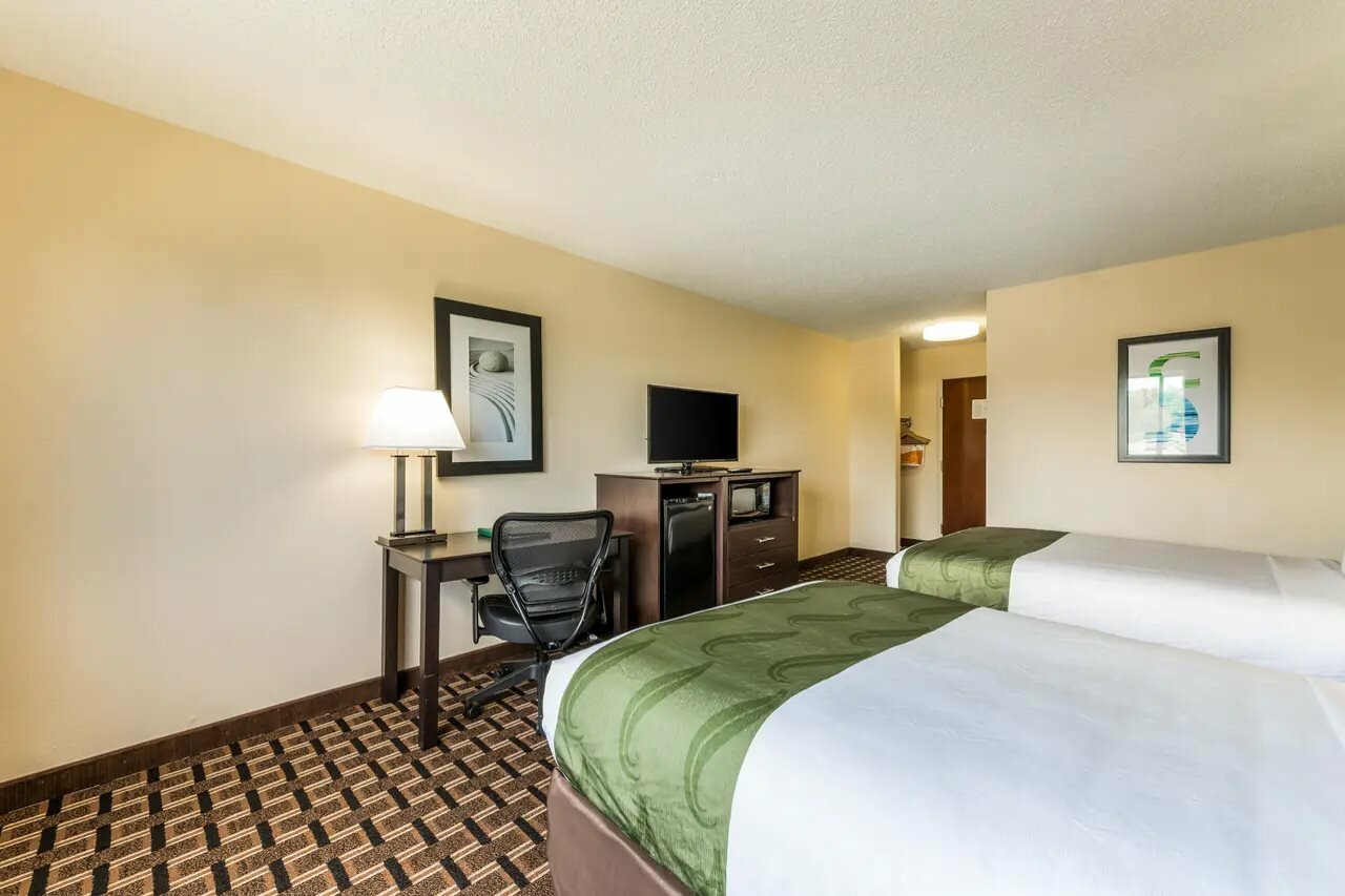Фото Quality Inn Huntersville near Lake Norman