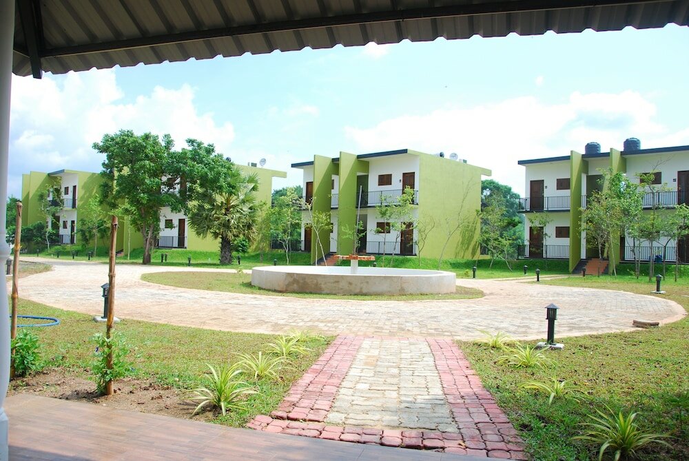 Фото Hotel Golden Ray Dambulla