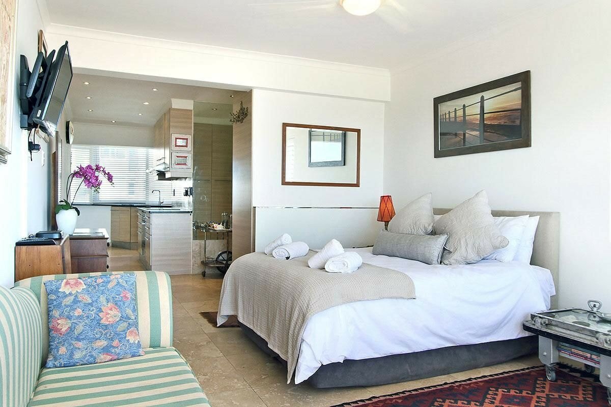 Фото Dolphin Bay II