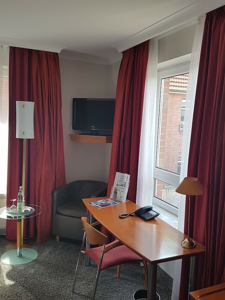 Фото Hotel Am Elbufer