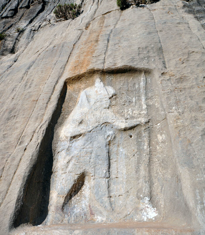 Memorial site, local landmark Nifcayi Bridge, Kemalpasa, photo