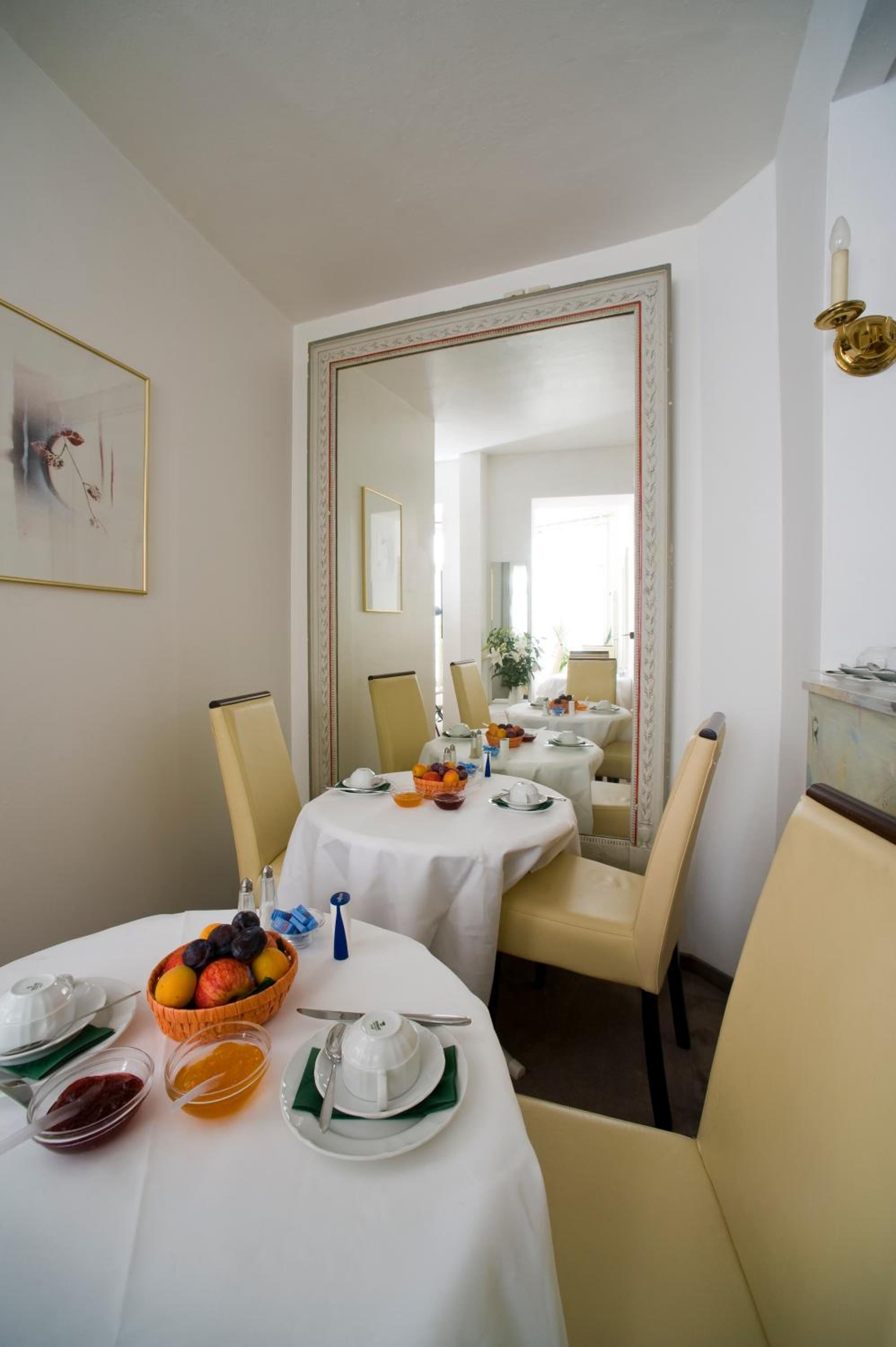 Фото 18257978570