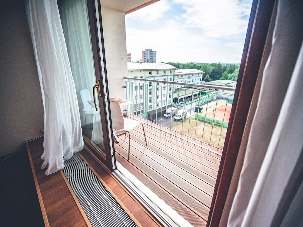 Фото Golden Fish Hotel Apartments