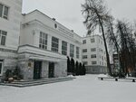 Уральский государственный лесотехнический университет, научная библиотека (Sibirsky Tract, 37) ، كلية، جامعة