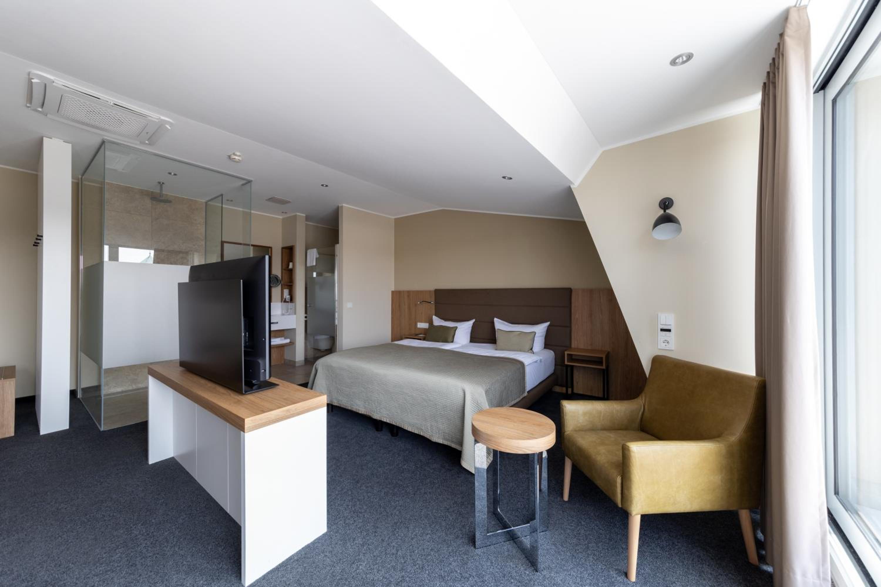 Фото 110200641883