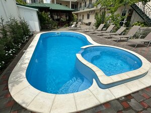 Oasis Hotel