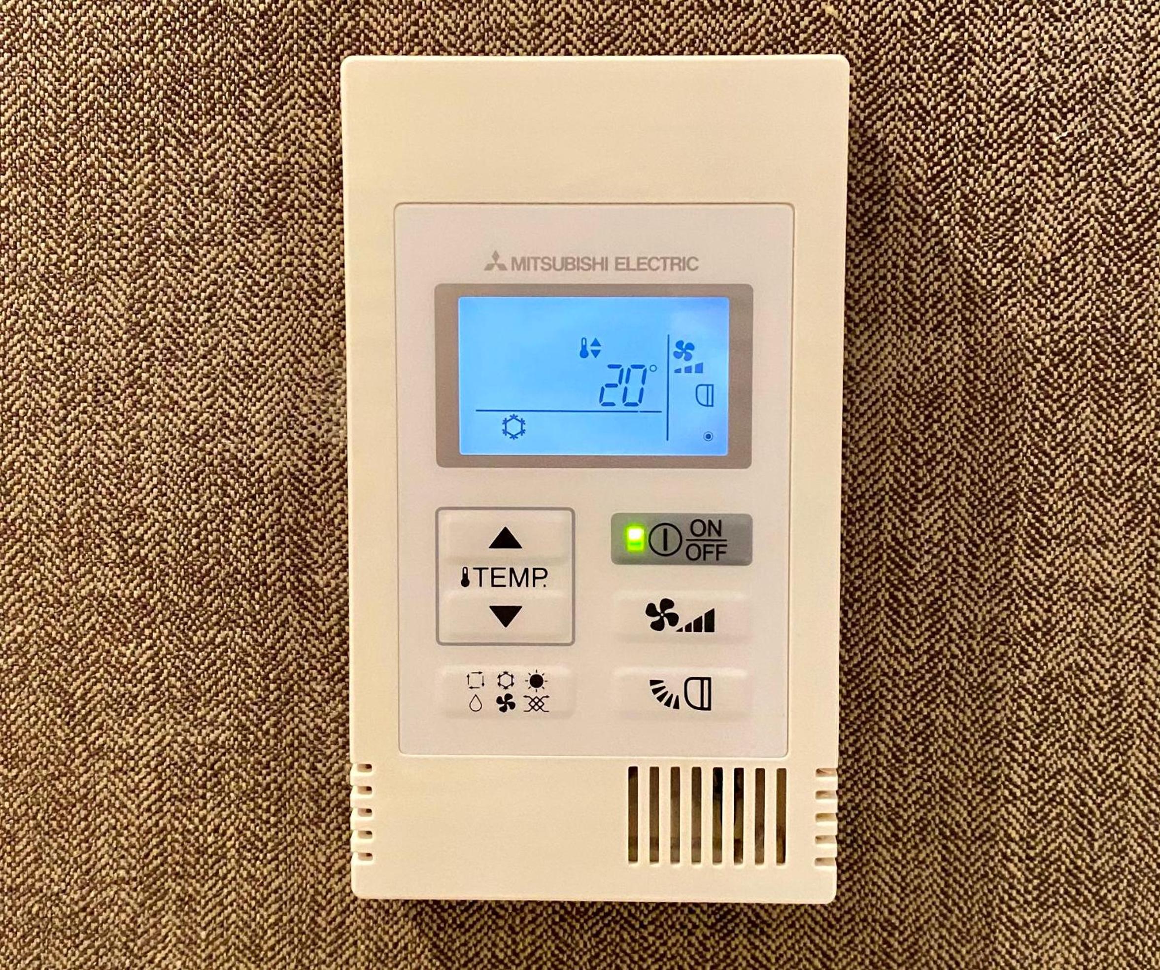 Фото Xo Hotels Blue Tower