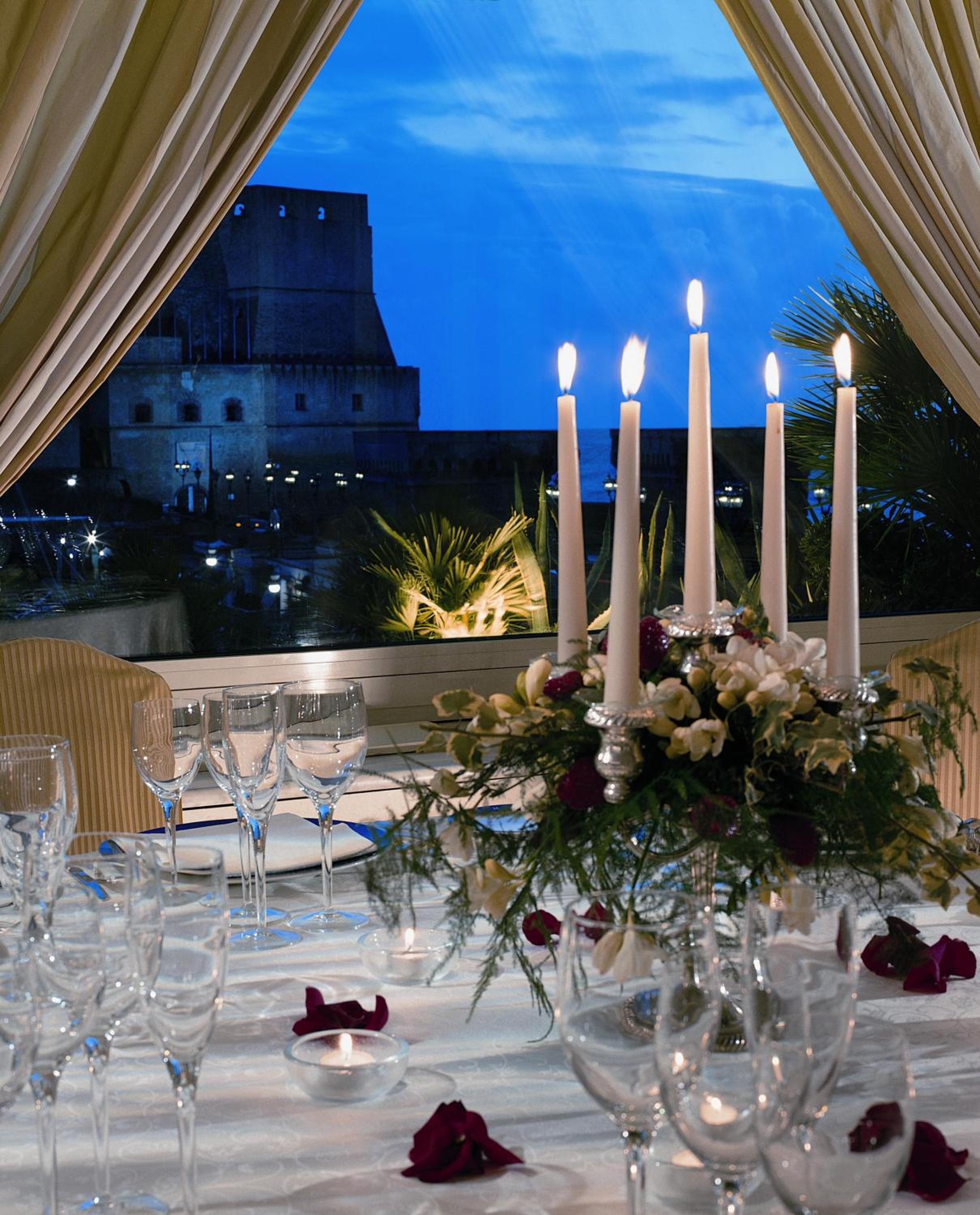 Фото Grand Hotel Vesuvio