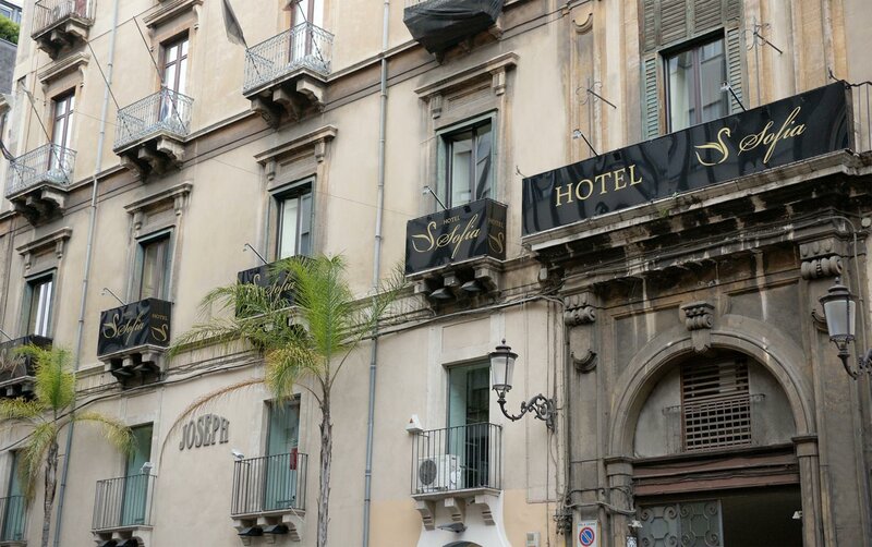 Гостиница Hotel Sofia в Катании