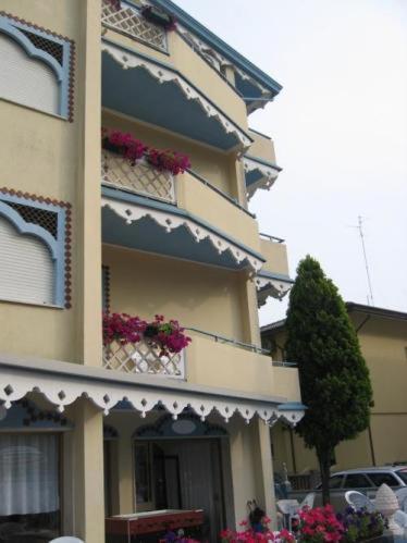 Фото Hotel Maxim