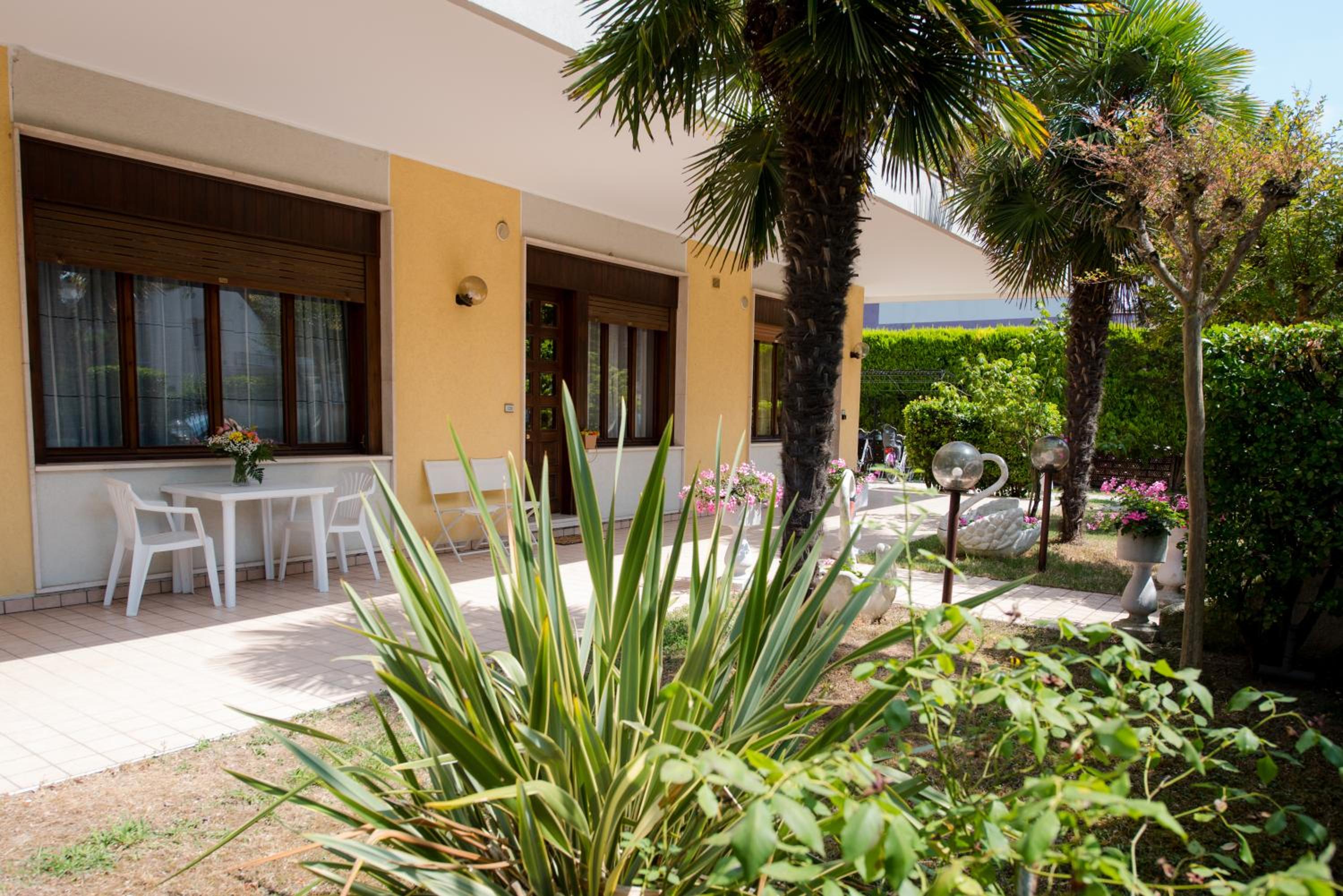 Фото Hotel Germania