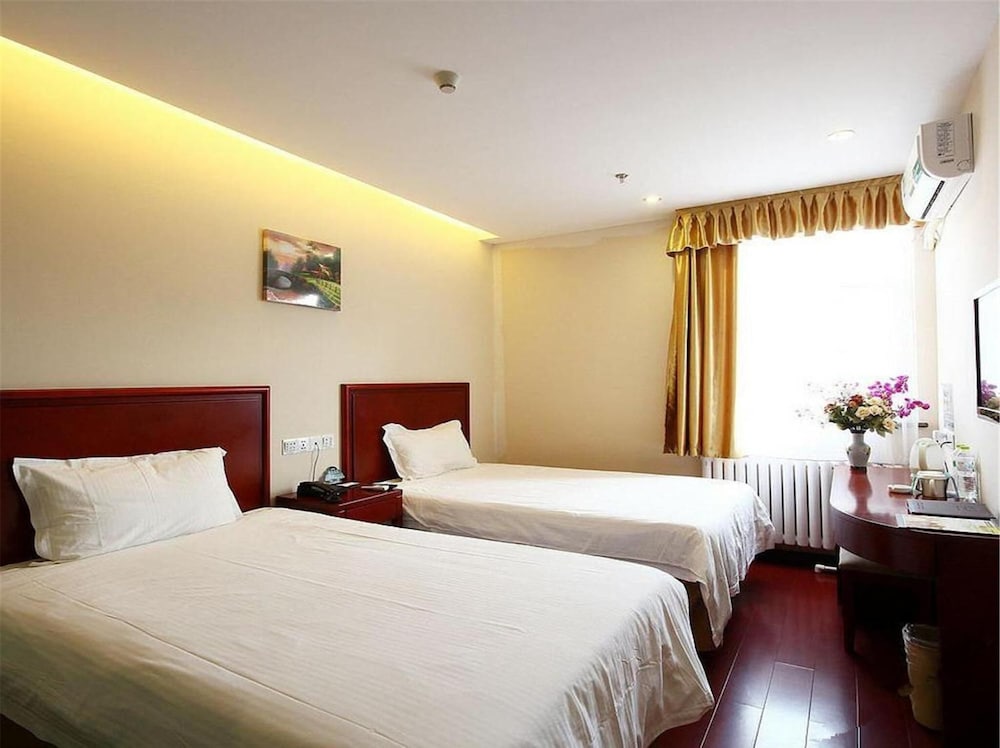 Фото Greentree Inn Beijing Yanqing Gaota Rd Express Hotel